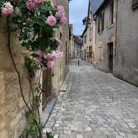 Montignac-lascaux Maison Ville 4 Pers *
